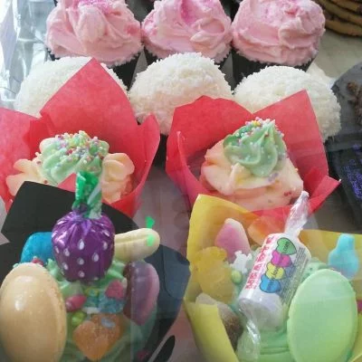 Marshall's Yard Cup Cakes