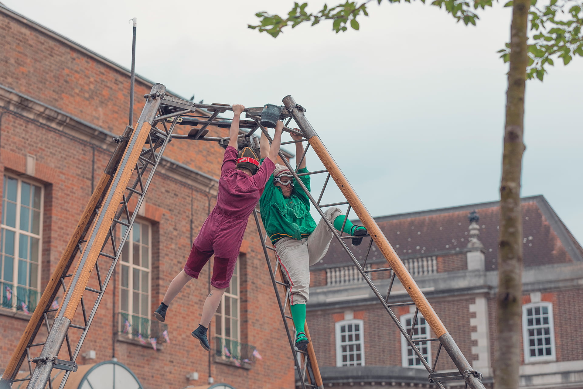 ‘Les Quat&#039;fers en l&#039;air’ performing areal acrobatics at the Revive Festival